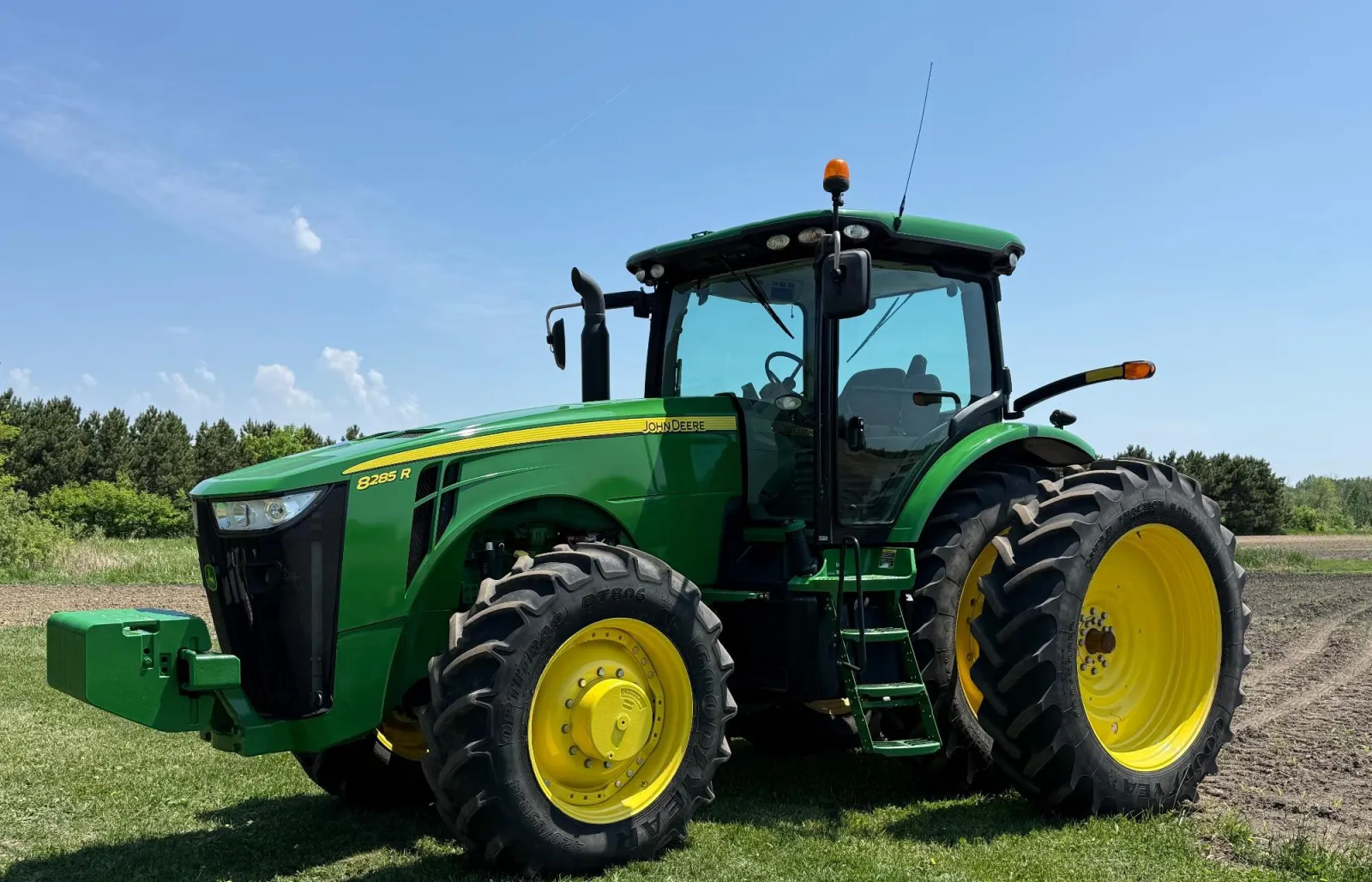 2012 John Deere 8285R Tractor