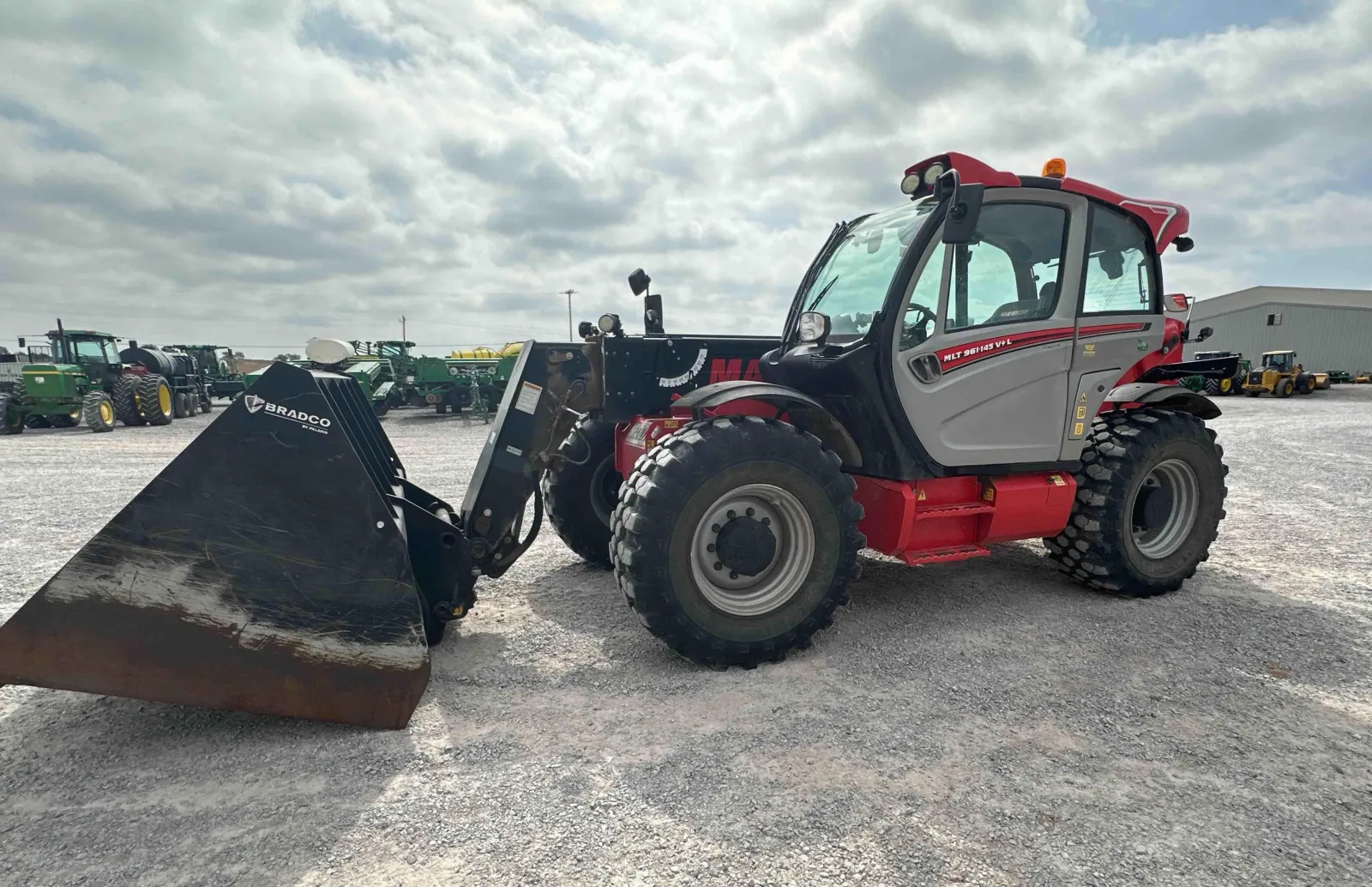2019 Manitou MLT961-145V+L Telehandler