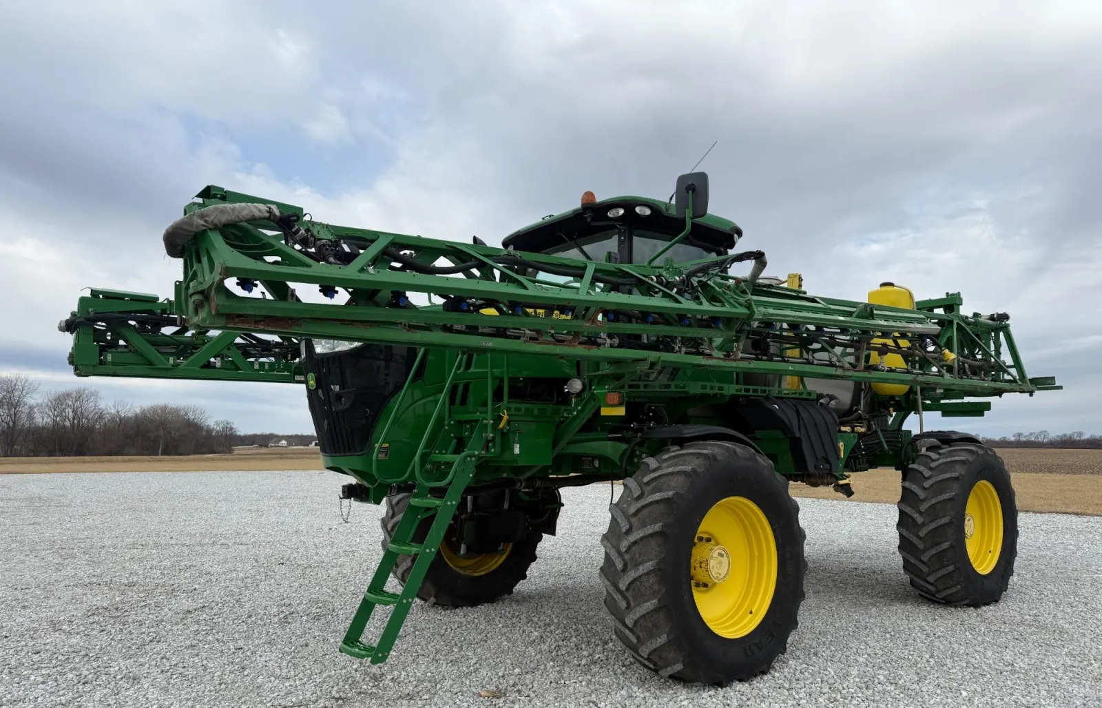 2017 John Deere R4038 Sprayer