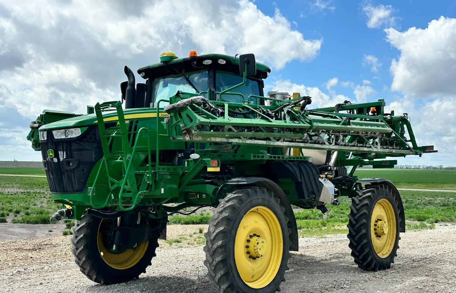 2020 John Deere R4038 Sprayer