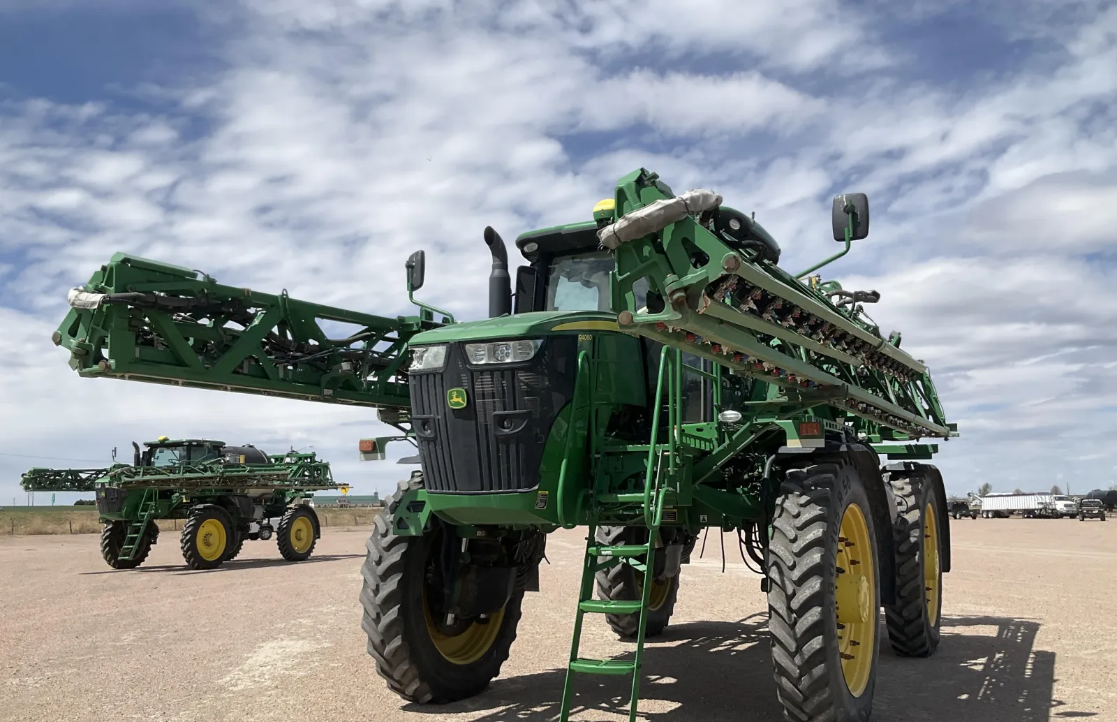 2020 John Deere R4060 Sprayer